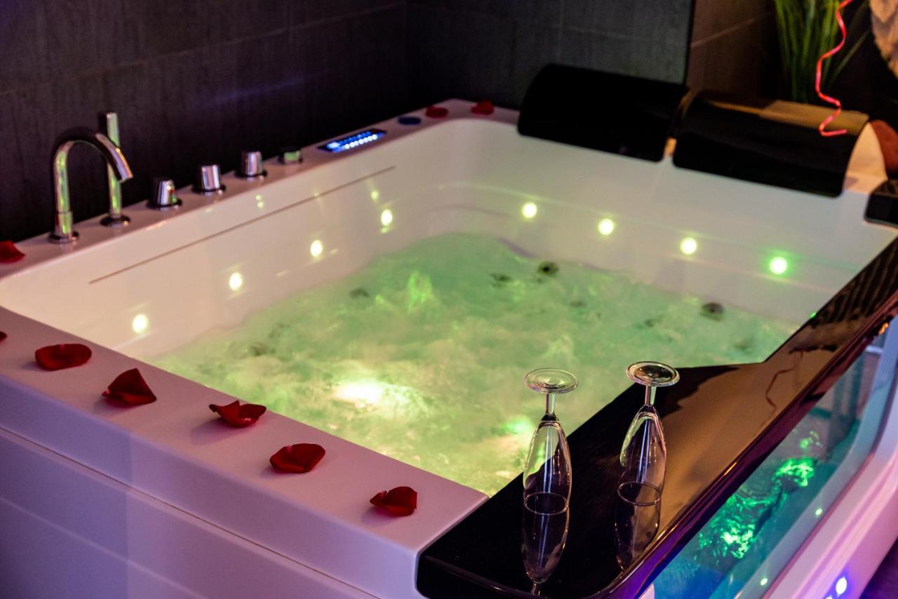 Suite And Spa 21 ดีจอง ภายนอก รูปภาพ